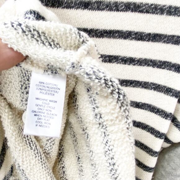 2/$30 Lou & Grey Medium White Gray Striped Pullover Sweatshirt Sweater - Picture 5 of 8